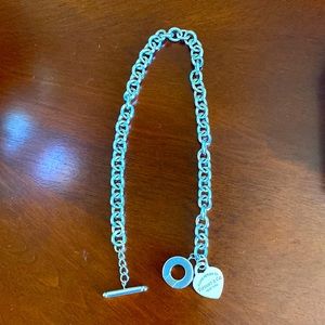Retired AUTH Tiffany & Co. Heart tag toggle necklace♥️